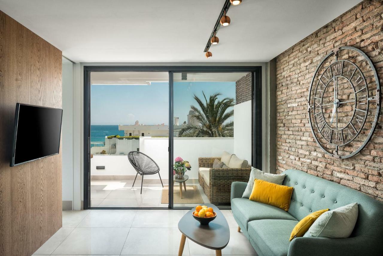 Appartamento Marbella Luxury Frontline Beach W Panoramic View Esterno foto